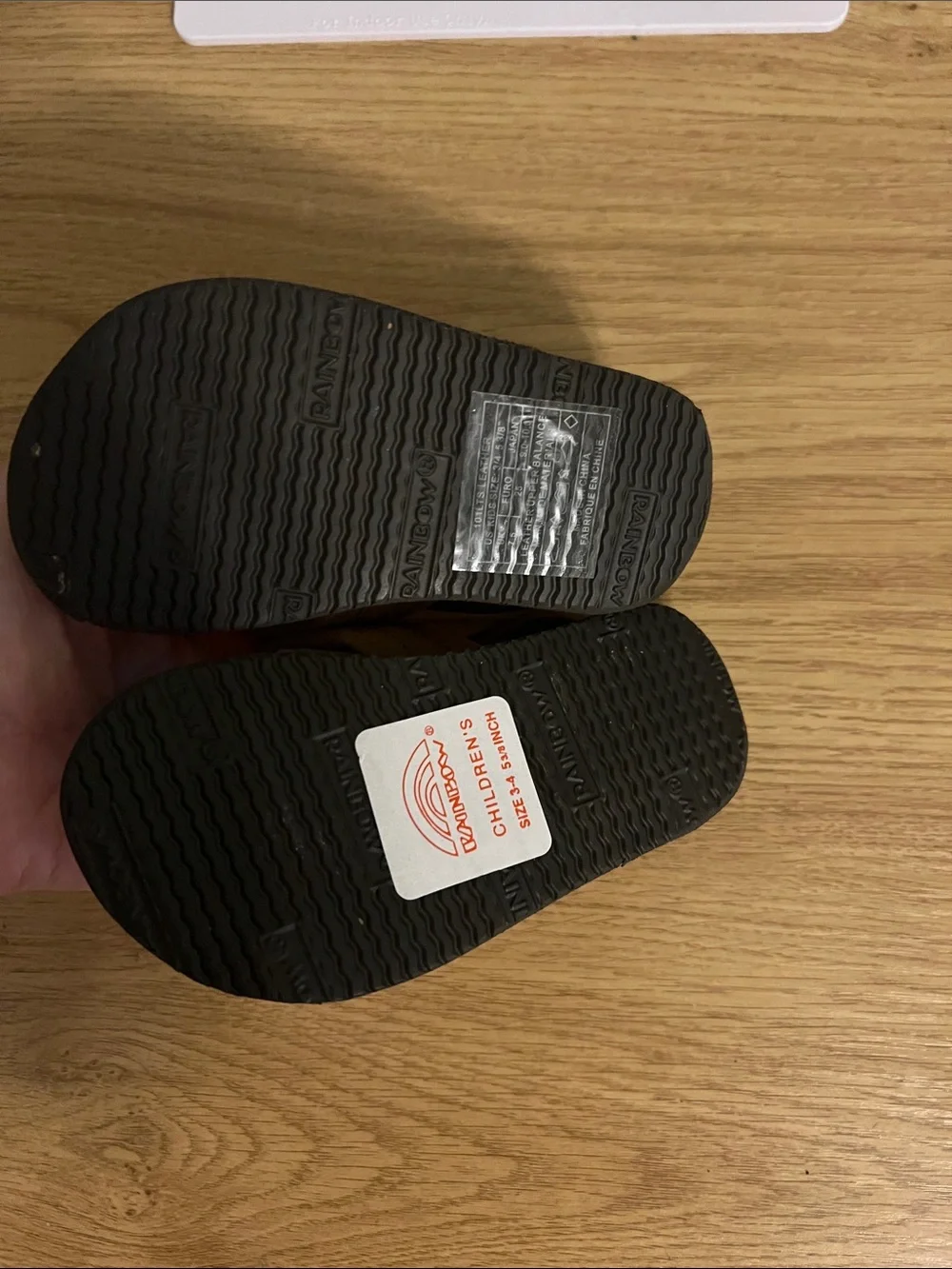 NEW Toddler rainbow sandals Size 3-4